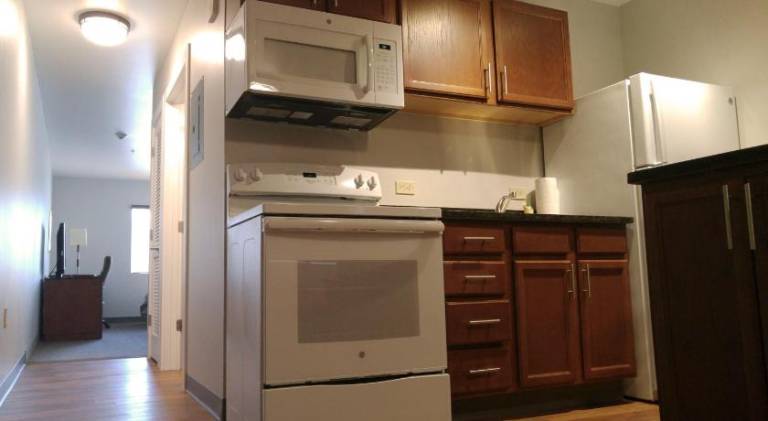 Affordable Suites of America Portage — photo 4