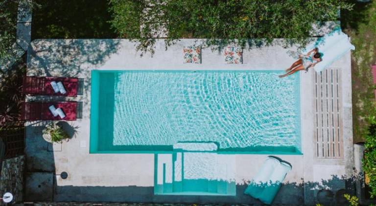 Villa with pool & jacuzzi | Perfect for remote work | Pets are welcome in Salò