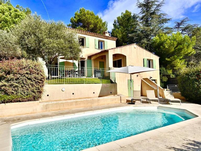 Villa with terrace, garden & private pool | Pet-friendly — photo 5