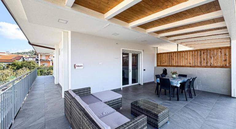 Beautiful house with terrace | Pet-friendly in Castellabate