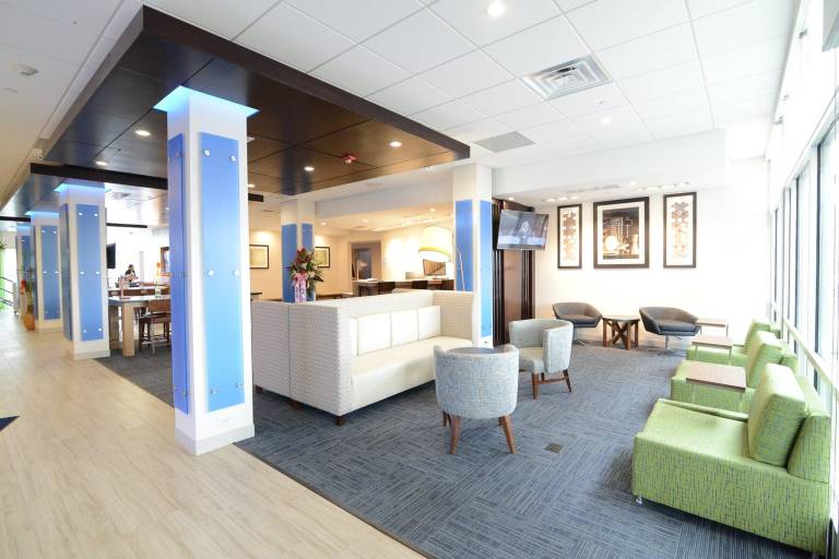 Holiday Inn Express & Suites Chicago North Shore - Niles By IHG — photo 3