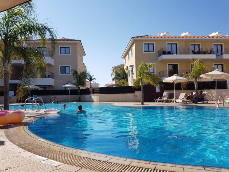 Apartment Paralimni