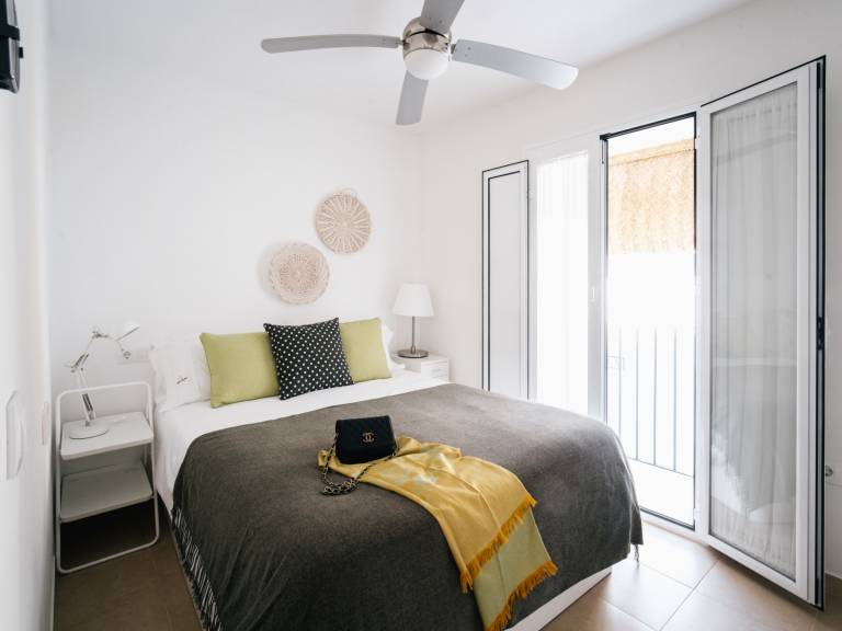 Apartment | Near Alcázar of Jerez de la Frontera | Pets allowed — photo 4