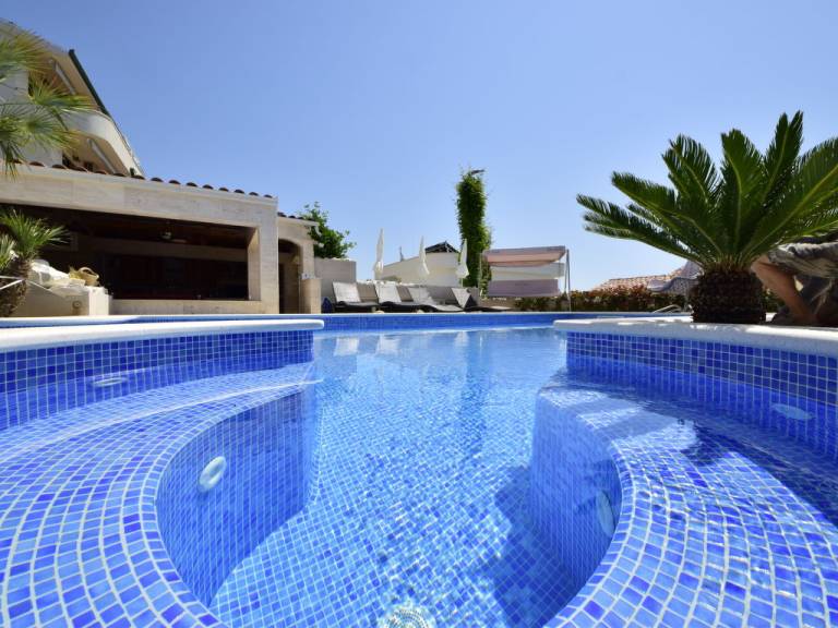 Apartament Mastrinka