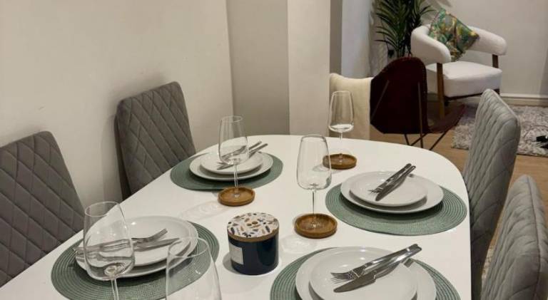 Charming 6 Bed Flat in Bedminster - Sleeps 8 — photo 4