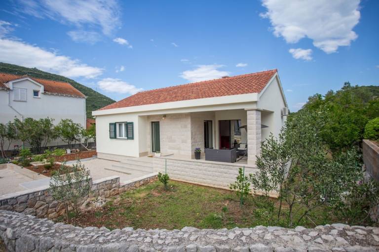 Ferienwohnung  Prapratno