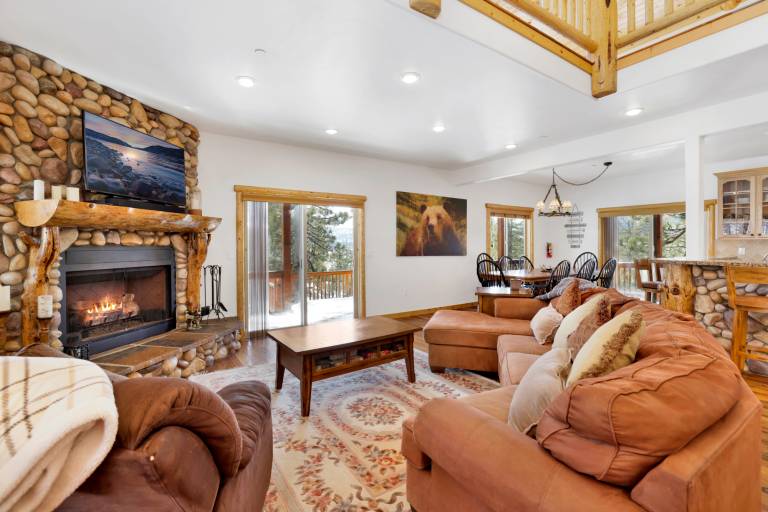 Children-friendly beautiful cabin with barbeque | Mountain view | Dogs allowed in San Bernardino, CA