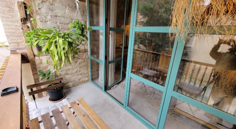 Apartment with pool — photo 5