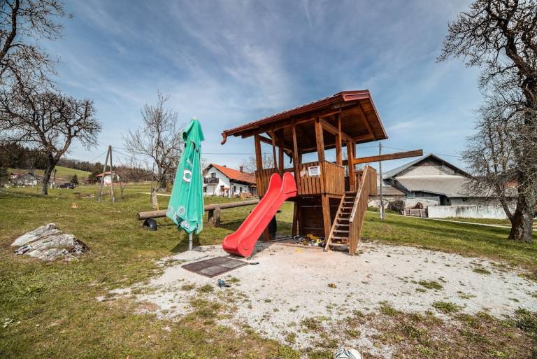 Apartma  Mali Lipoglav