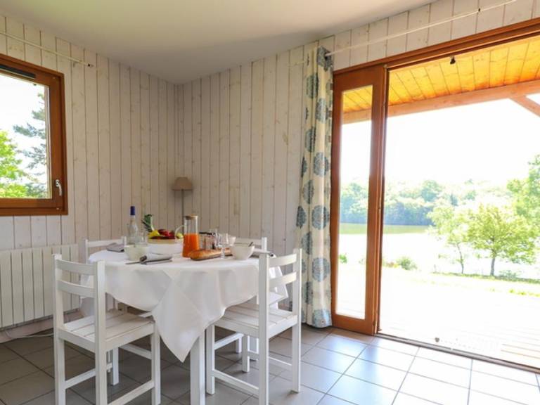 Chalet with heated pool & terrace — photo 5