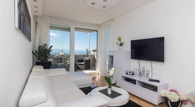 Holiday apartment with 2 rooms for 5 persons — photo 2