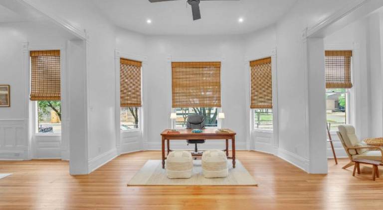 Fully equipped villa with terrace & BBQ | Next to Tower of the Americas | Perfect for remote work | Pets are welcome — photo 5