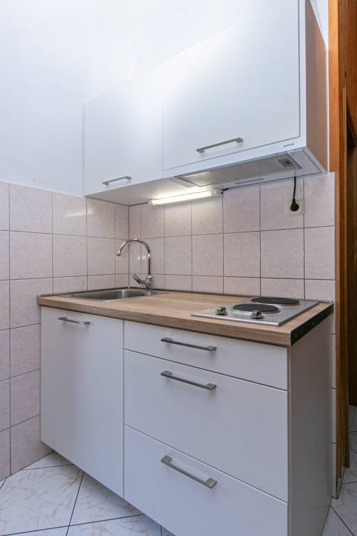 One bedroom apartment with terrace and sea view Pisak, Omiš (A-5975-d) — photo 3