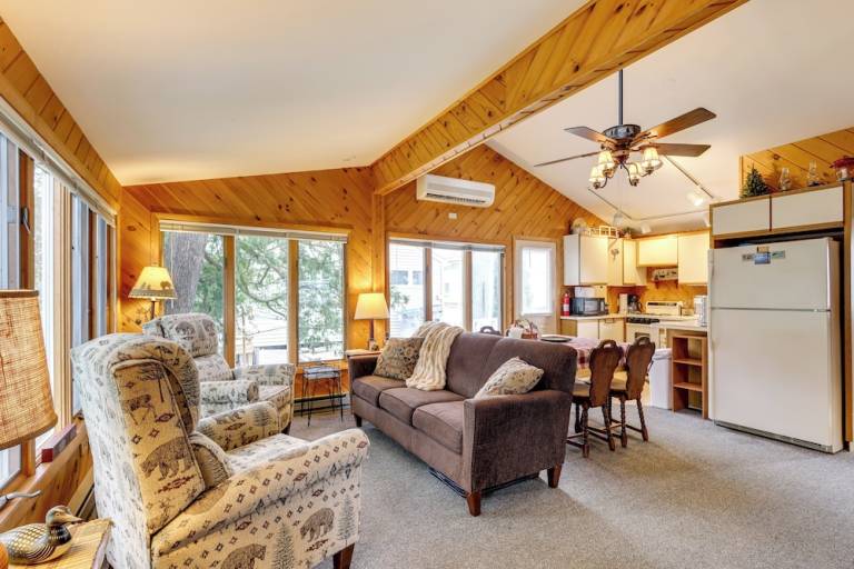 Cabin  Rockhurst