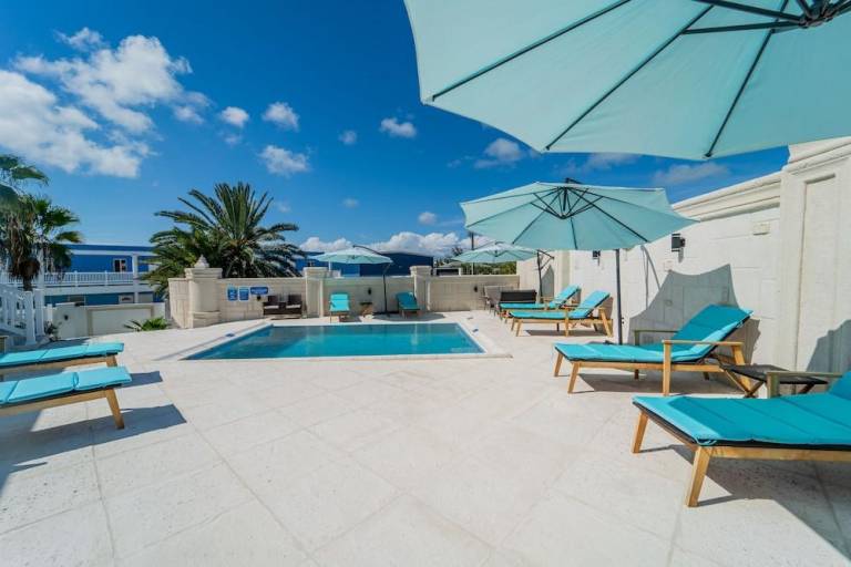 Le Bleu Bed and Breakfast in Providenciales