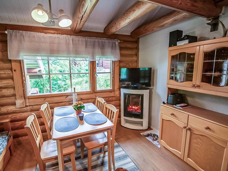 House with sauna, yard & patio | Nature view | Pet-friendly — photo 4