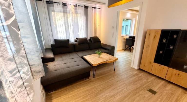 Serviced apartment with barbeque & patio | Close to Porsche Museum | Suitable for remote work — photo 5