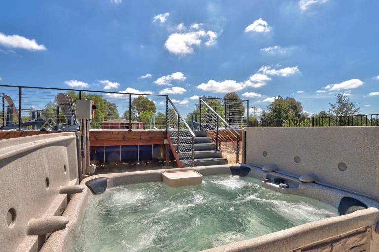 Family-oriented house with terrace, hot tub & barbeque | Mountain view | Good for workation | Pet-friendly — photo 5