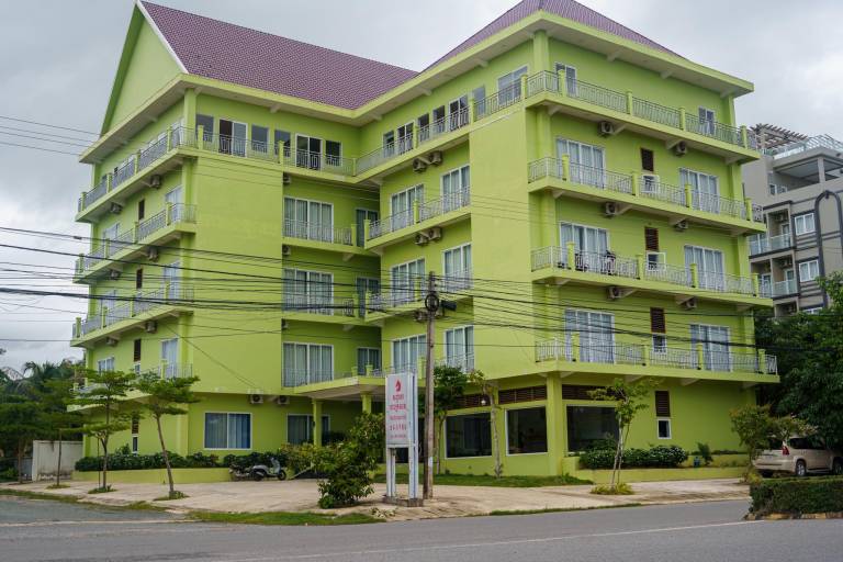 Reachbut Sessor Hotel in Kep