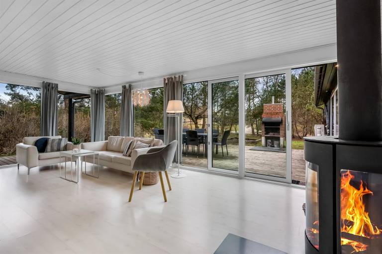 House with sauna, barbecue & private pool — photo 3