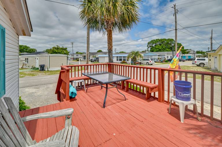 Walk to Shore: Myrtle Beach House w/ Private Deck! — photo 4