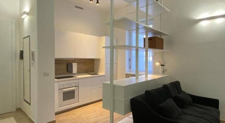 Rental apartment with 1 room for 4 persons in Segrate