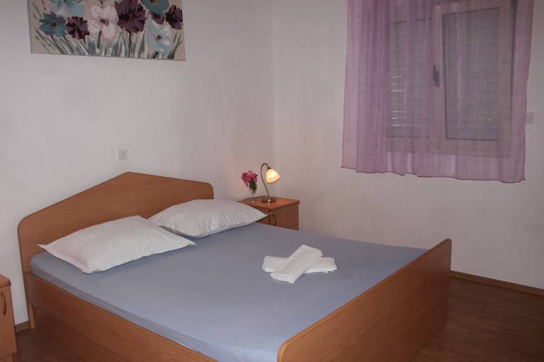 Fully equipped holiday apartment with garden, patio & barbecue | Sea view | Close to the beach | Pet-friendly — photo 5