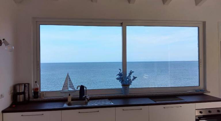 House with 3 rooms for 6 persons in Valledoria