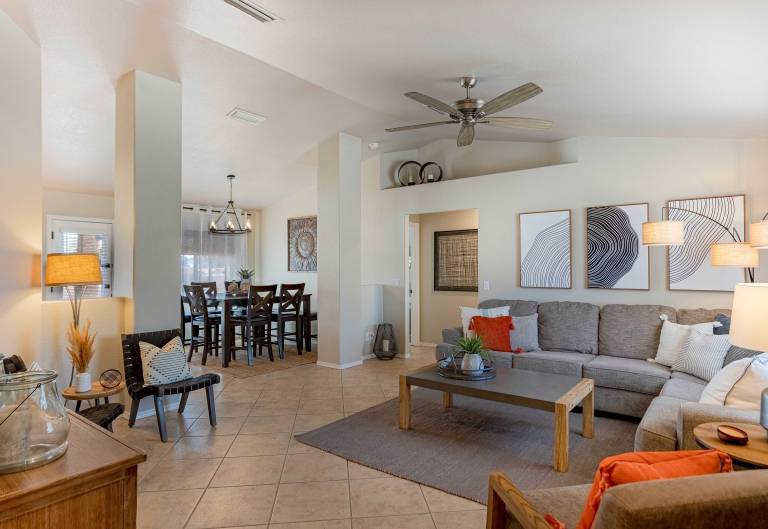 Centrally Located Lake Havasu Home w/ Huge Patio! — photo 4