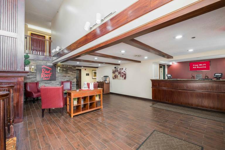 Red Roof Inn & Suites Stafford, VA - Quantico — photo 5