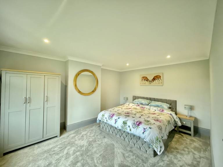 Farmhouse Sedgehill