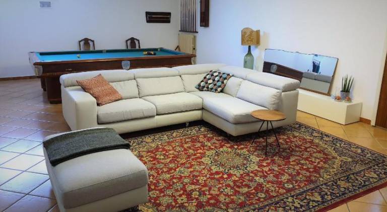 Apartment Maglie