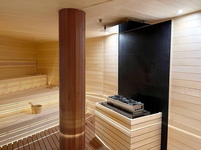 Beachfront apartment, indoor pool, sauna — photo 5