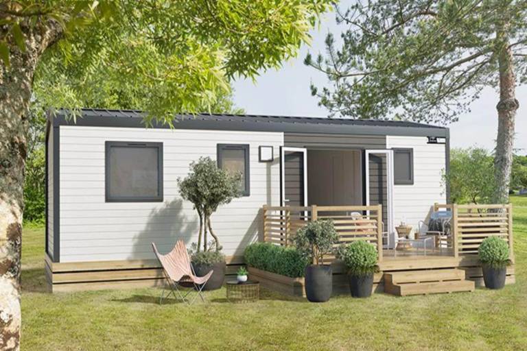 Chalet with garden & terrace | Pet-friendly in Blankenberge