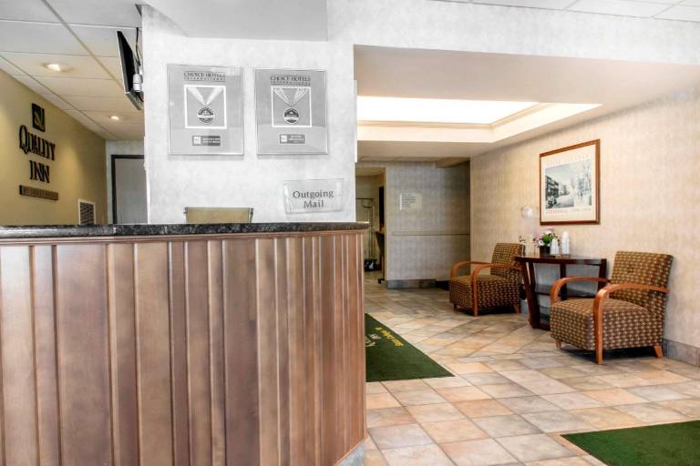 Days Inn by Wyndham Penn State — photo 3