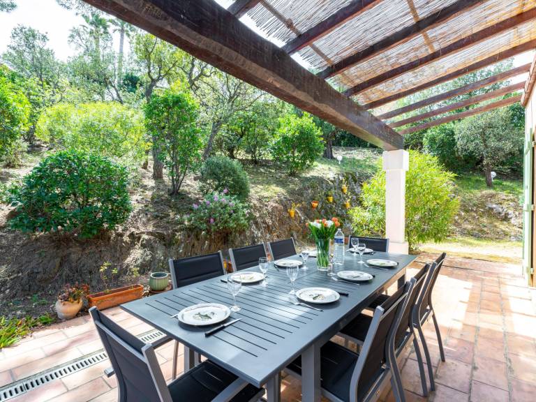 Fully equipped spacious house with garden, terrace & private pool | Nature view | Dogs allowed — photo 3