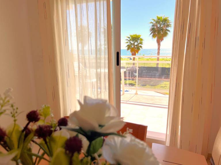 Holiday apartment with pool & patio | Sea view — photo 4