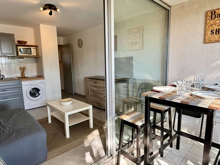 Cozy Studio Near Beach, Pools, and Shops with Parking - Argelès-sur-Mer — photo 4