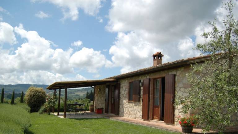 Small independent house. pool, veranda, BBQ — photo 2