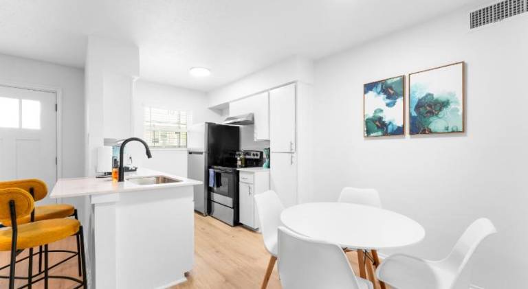 Rental apartment with 2 rooms for 6 persons — photo 4