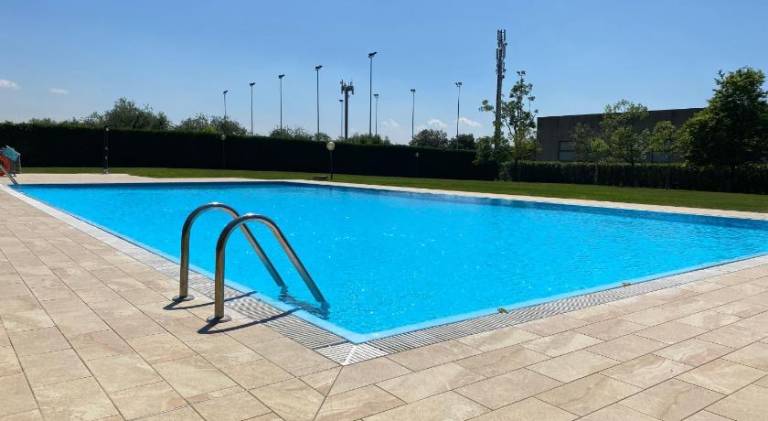 Holiday apartment with pool — photo 4