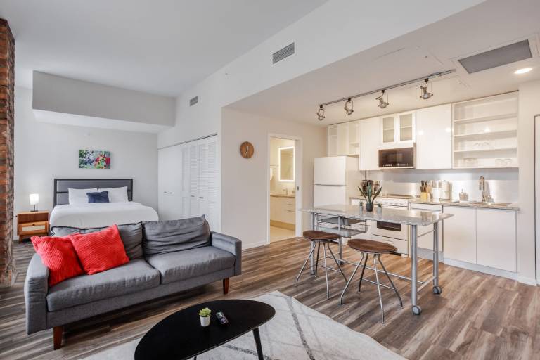 Studio flat  Central Business District