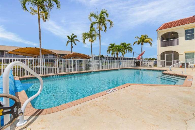 Condo  Caloosahatchee