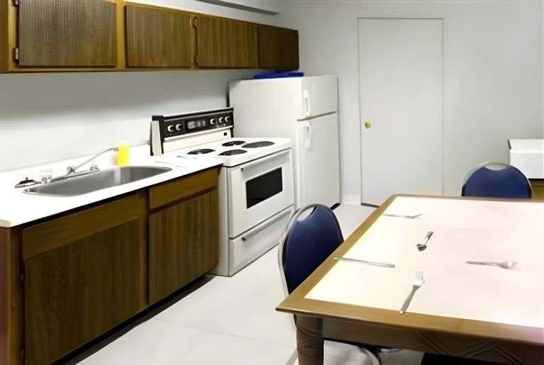 Westward Inn & Suites — photo 4