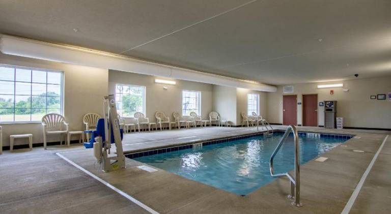Cobblestone Hotel & Suites - Torrington — photo 3