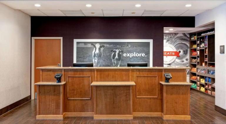 Hampton Inn & Suites Rohnert Park - Sonoma County — photo 4