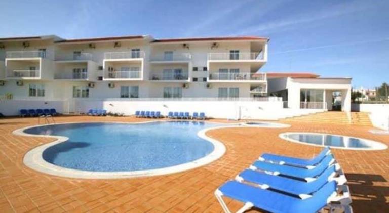 Rental apartment with pool in Tavira
