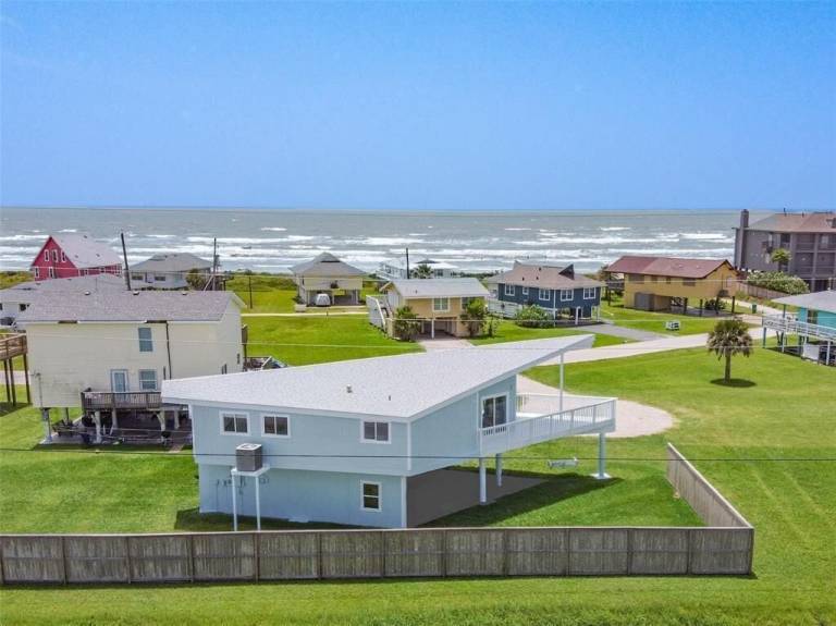 House Jamaica Beach