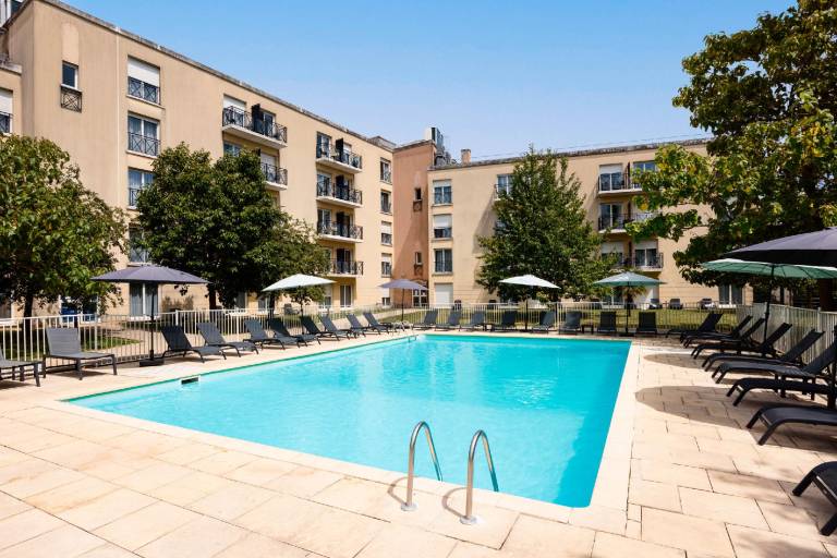 Nice serviced apartment with pool | Perfect for remote work — photo 3