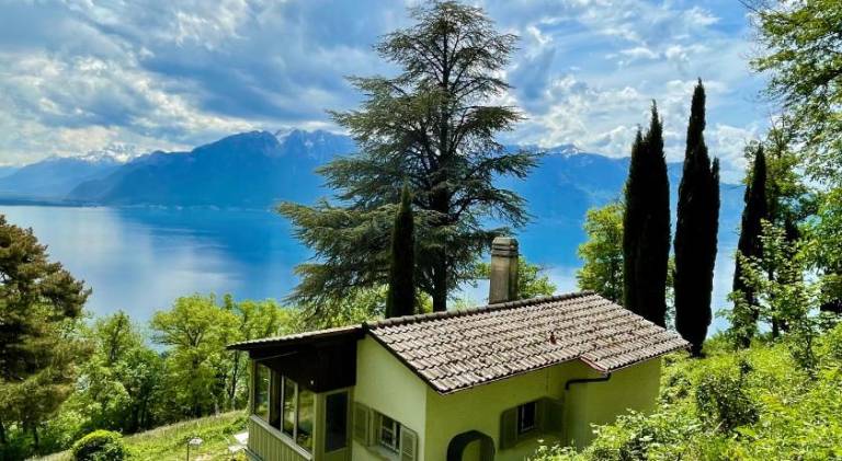 Villa with 2 rooms for 6 persons in Vevey